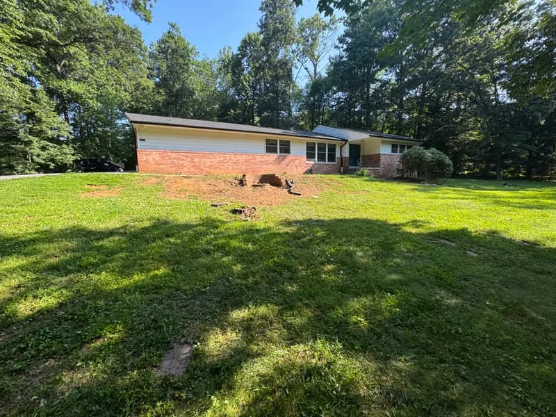 Clean mowing result on residential lawn